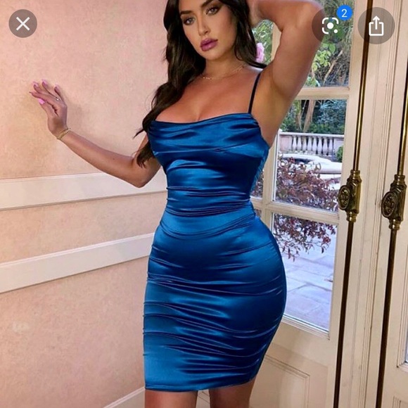 Oh Polly Stassie - Cowl Hearted 💙 - Picture 3 of 7